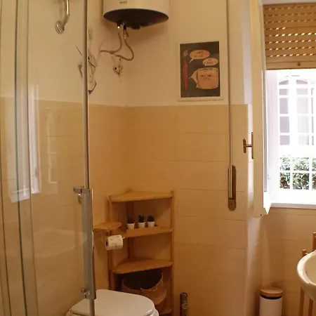 Cornelia Near San Pietro Διαμέρισμα